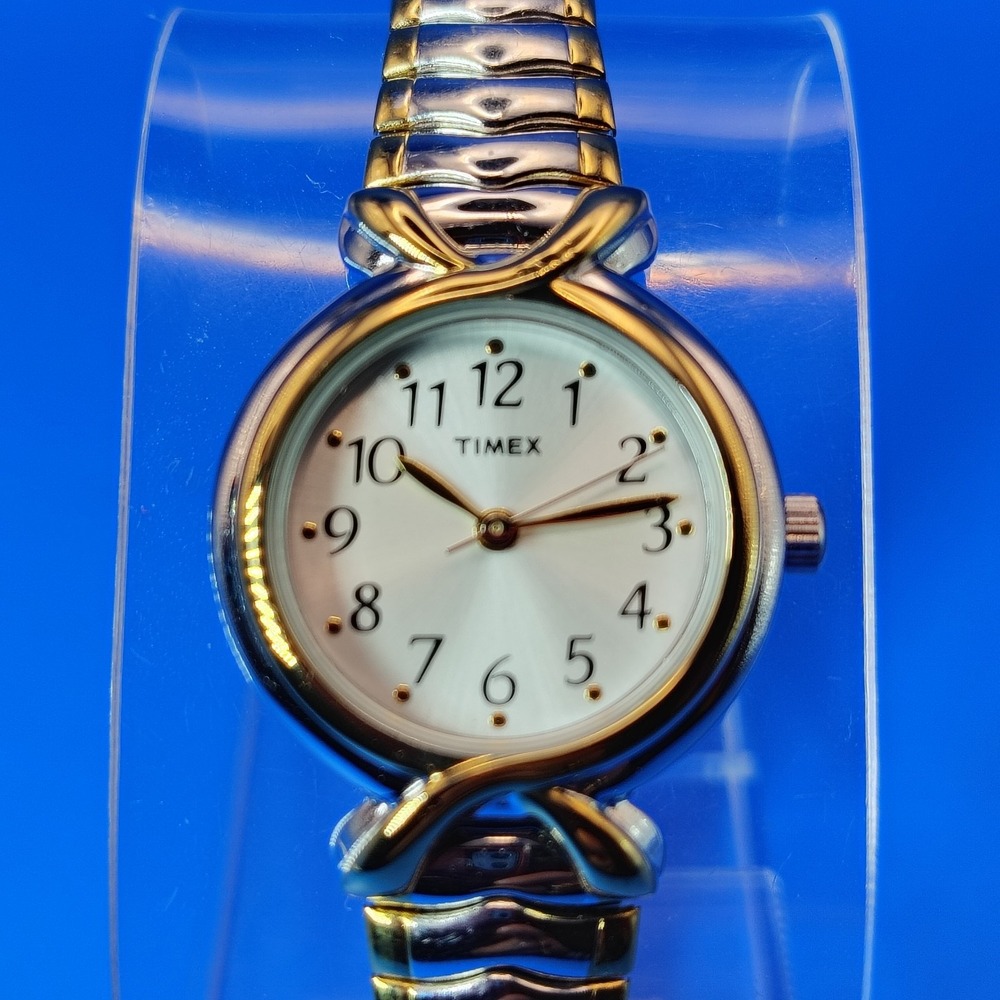 Vintage 1998 Timex Elegance Bowtie 30mm‎ Two Tone Women's Quartz Watch Size 4-8+